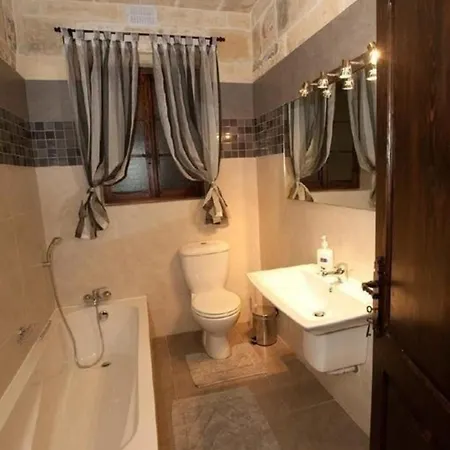 Ferienhaus Tina Għarb